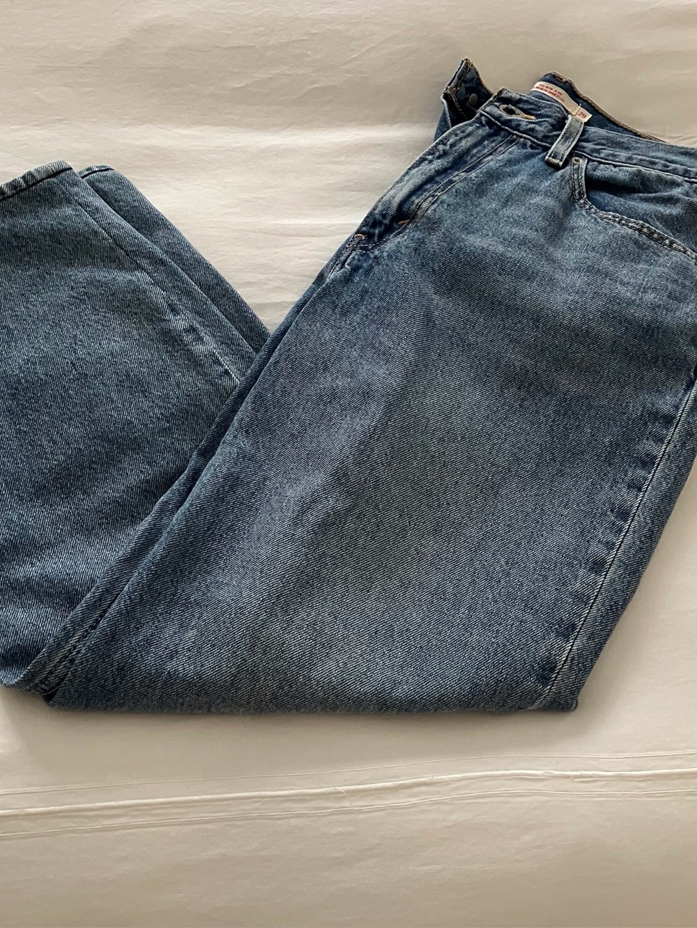 Levi's Jeans Women's 29 Blue Light Wash High Rise Relaxed Fit Denim Balloon Leg